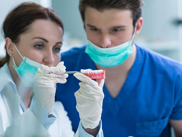 Why choose a denturist?